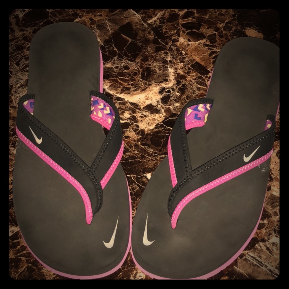 Nike flip flops